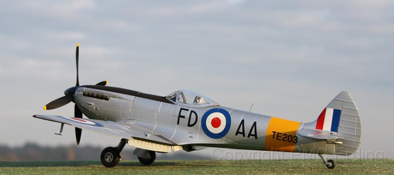 Spitfire Mk.XVe Tamiya 1-32 Lauerbach Peter 05.JPG